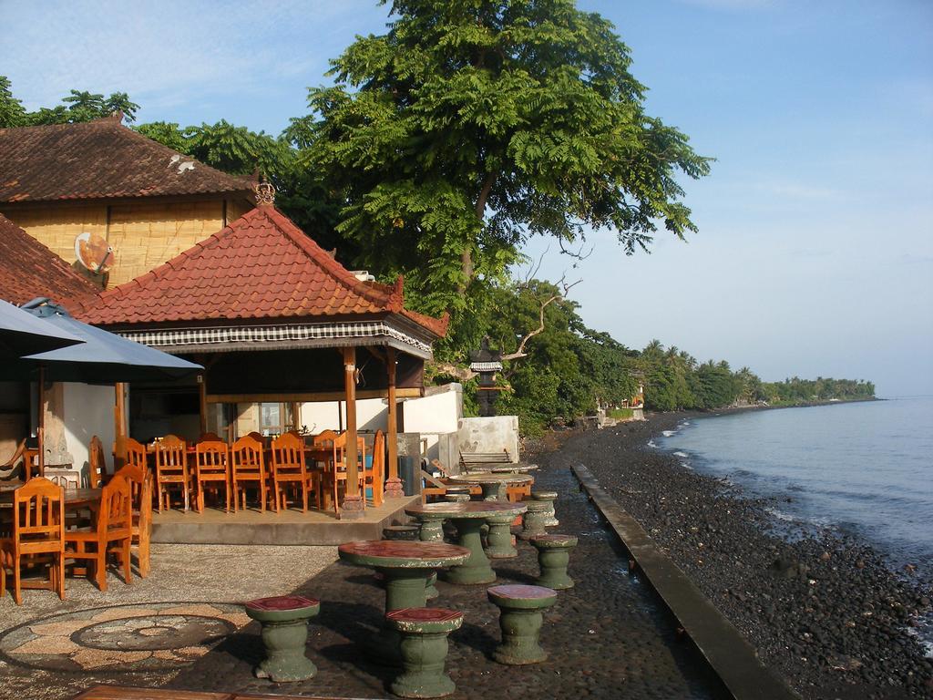 Paradise Palm Beach Bungalows And Dive Center Tulamben  Exterior photo