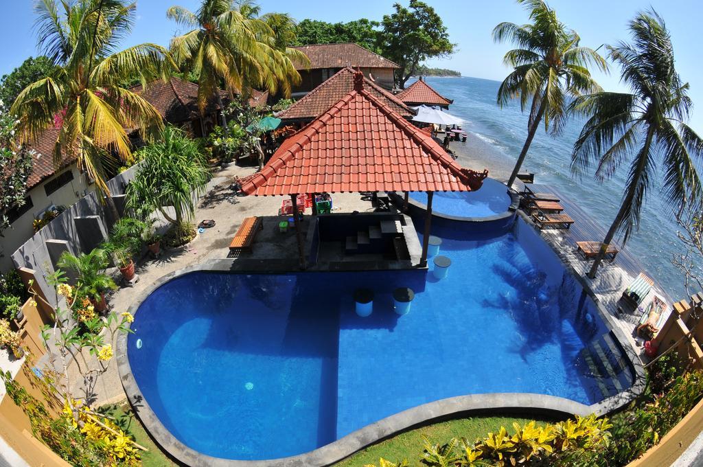 Paradise Palm Beach Bungalows And Dive Center Tulamben  Exterior photo